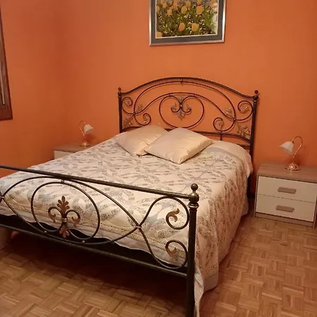 Lily - Storie Del Bosco - Bed and Breakfast *